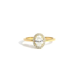 0.70 Carat Lab-Grown Oval Brilliant Diamond Ring in 18K Yellow Gold